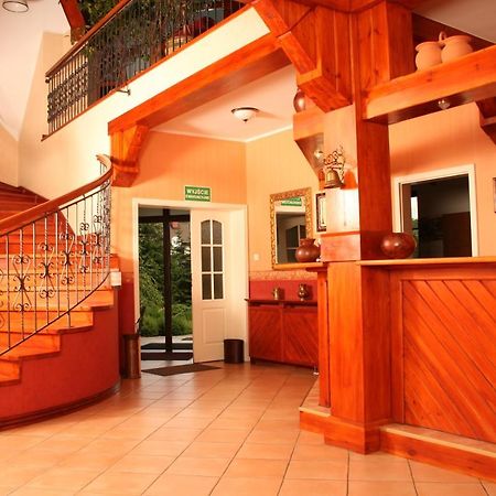 Gosciniec Kipnick Villa Шчитно Екстериор снимка